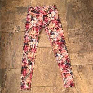 Like new! Kira Grace Small Yoga Leggings
